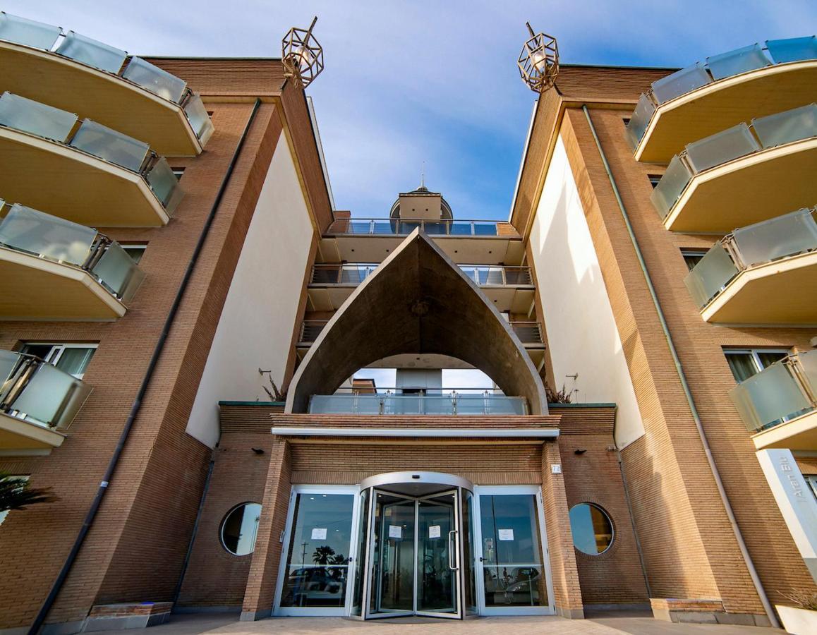 Smy Aran Blu Roma Mare (Adults Only) Hotel Ostia Buitenkant foto