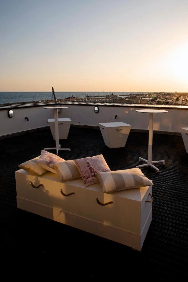Smy Aran Blu Roma Mare (Adults Only) Hotel Ostia Buitenkant foto