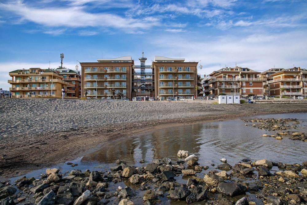 Smy Aran Blu Roma Mare (Adults Only) Hotel Ostia Buitenkant foto