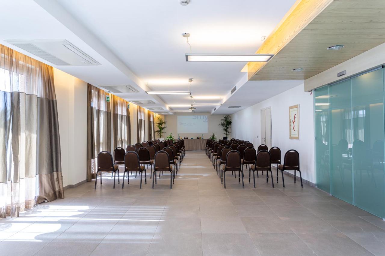 Smy Aran Blu Roma Mare (Adults Only) Hotel Ostia Buitenkant foto