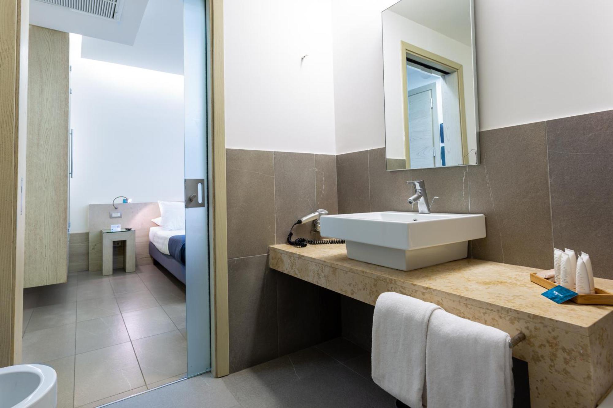 Smy Aran Blu Roma Mare (Adults Only) Hotel Ostia Buitenkant foto