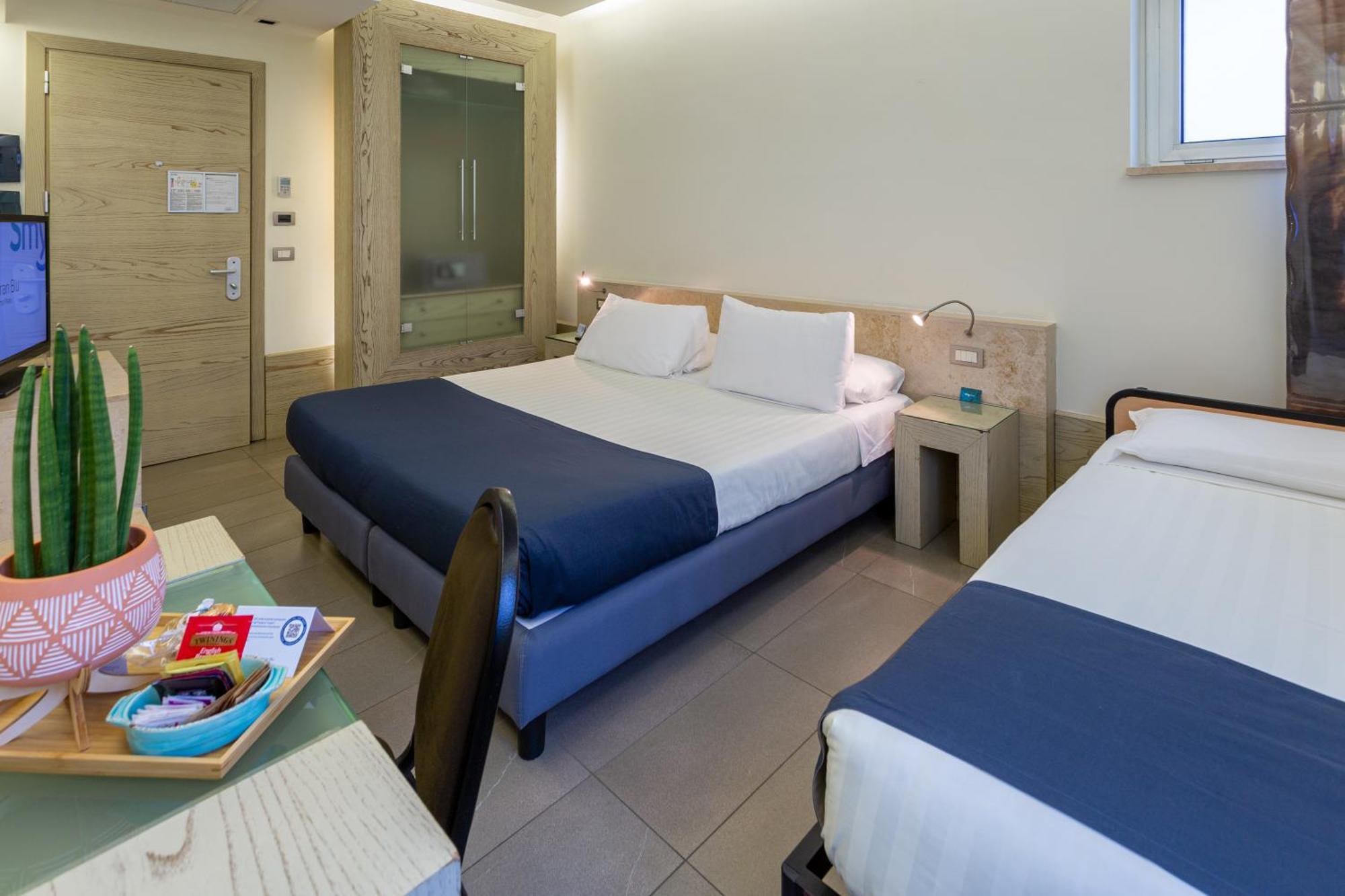 Smy Aran Blu Roma Mare (Adults Only) Hotel Ostia Buitenkant foto