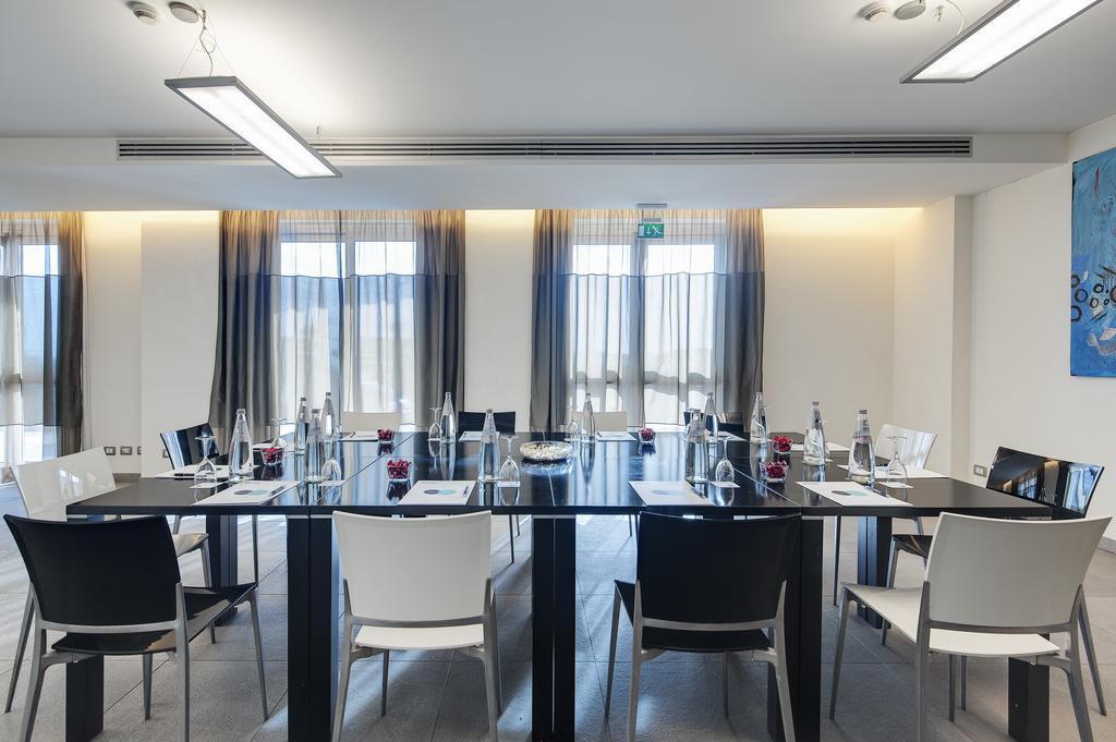 Smy Aran Blu Roma Mare (Adults Only) Hotel Ostia Buitenkant foto